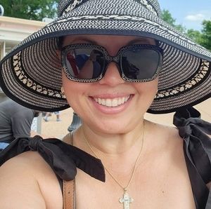 Meet your Posher, Deborah